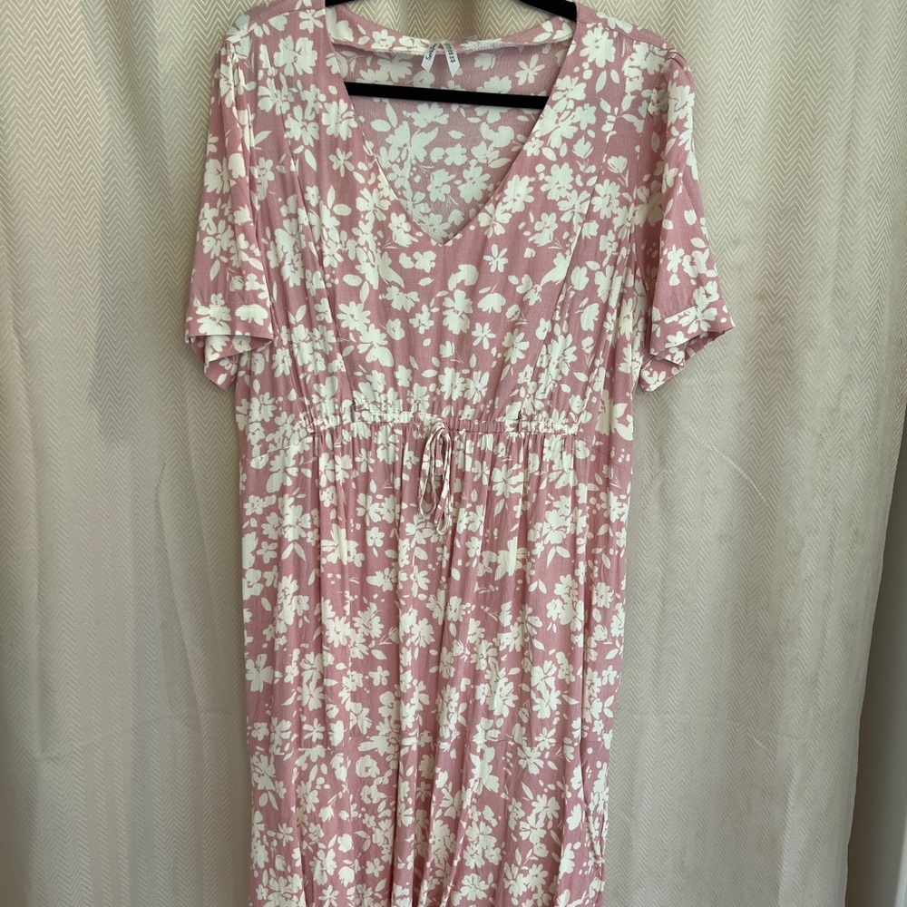 Seraphine maternity and nursing dress NWOT size 12 US